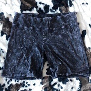Aritzia TNA biker shorts